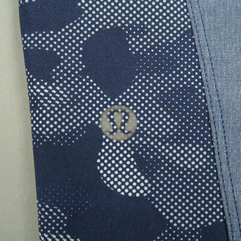 Lululemon T.H.E. Short 11" *Liner in Blue Camo Multi SIze Medium - Picture 5 of 8